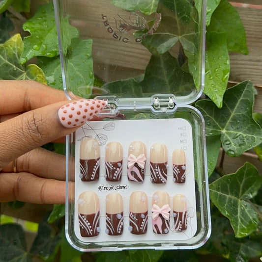 90’s/2000s Brown & Pink Lines